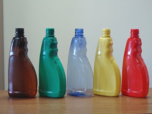разноцветные бутылки для создания бисера своими руками